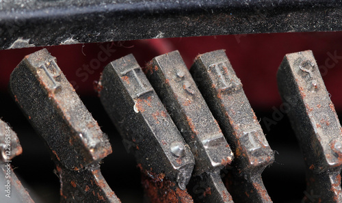 Cuadro en lienzo closeup of old typewriter buttons