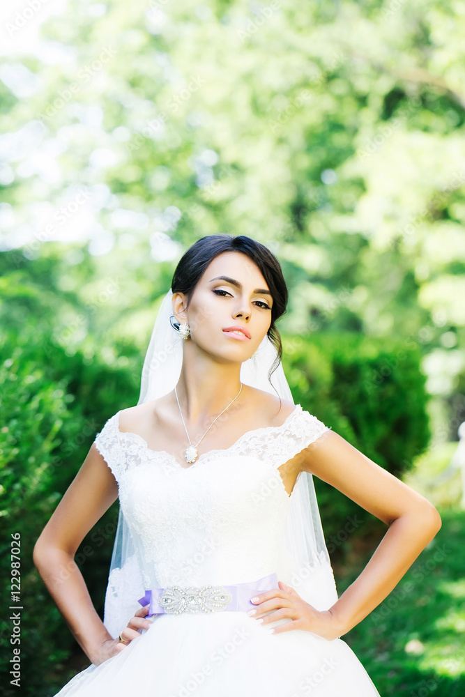 pretty bride outdoor pretty bride outdoor