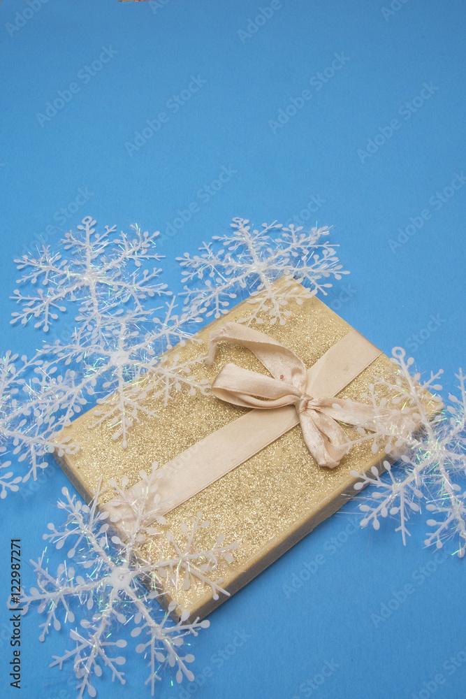 Gold box with wintery snowflakes Gold box with wintery snowflakes