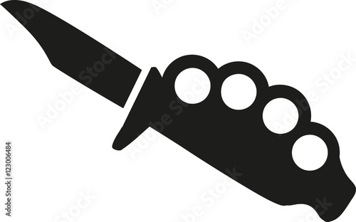 Brass knuckles with knife