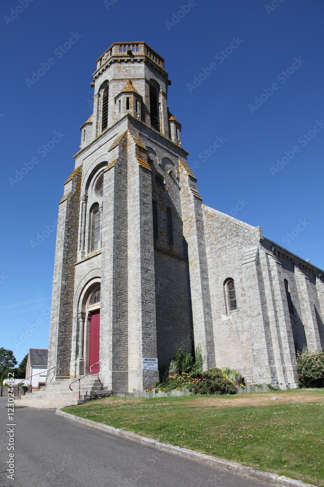 Eglise Notre-Dame-de-la-Miséricorde et son belvédère.