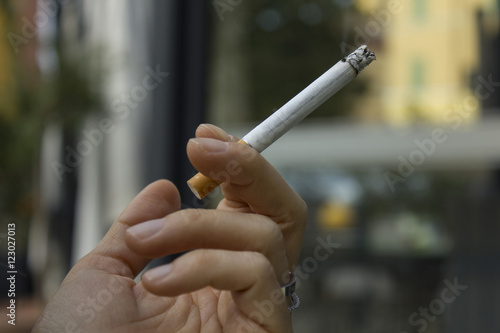 smoking cigarette dipendenze 