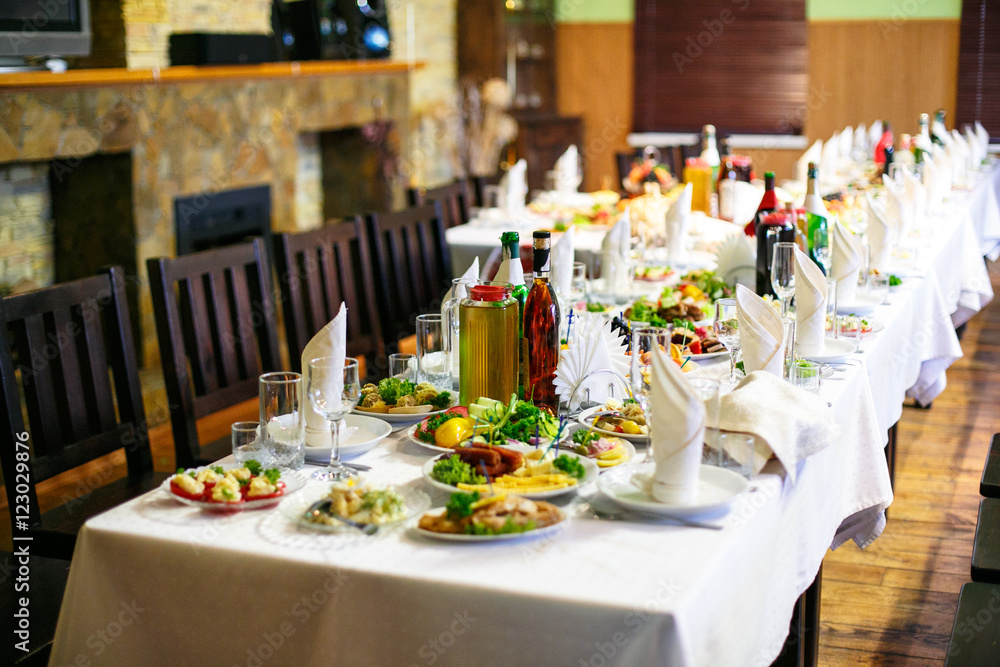 festive table 