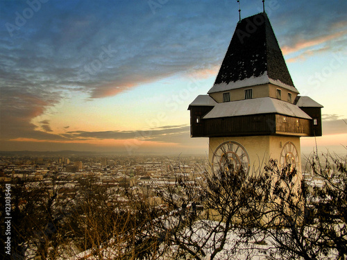 Grazer Uhrturm im Winter