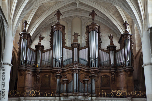 Pipe organ in the Bordeaux Cathedral