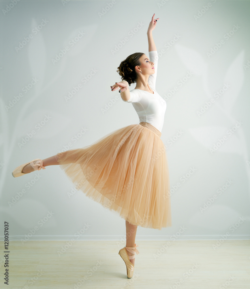 Naklejka premium Beautiful ballet dancer