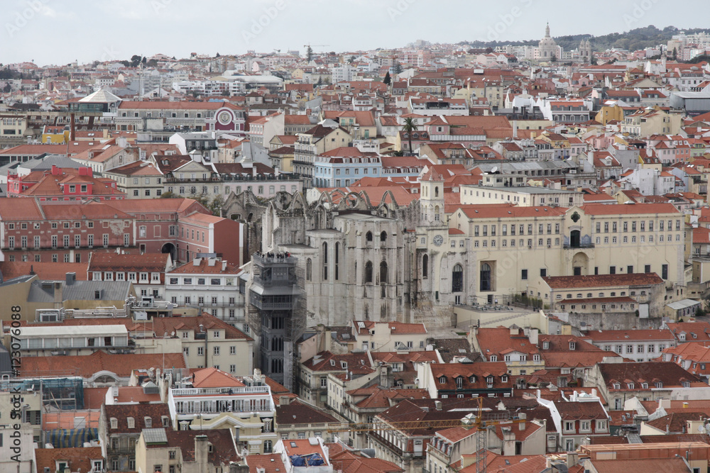 Lisbonne, vue sur le Bairro alto