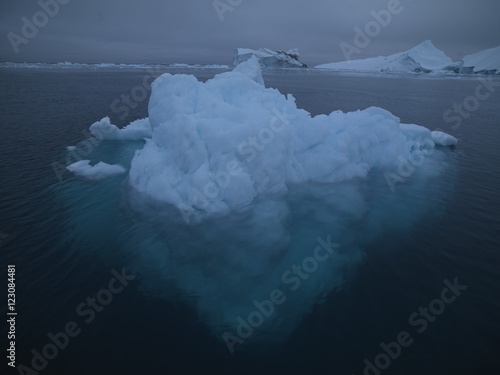 icebergs are on the arctic ocean