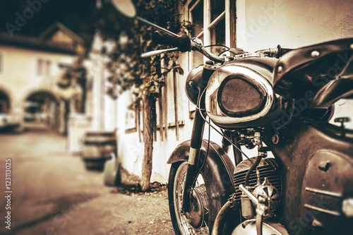 motocykl-w-stylu-vintage