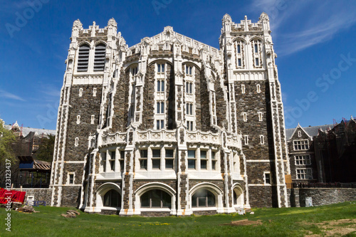 One building of the Harlem university