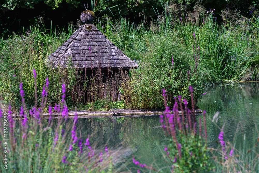 Teich, Entenhaus Stock Photo Adobe Stock