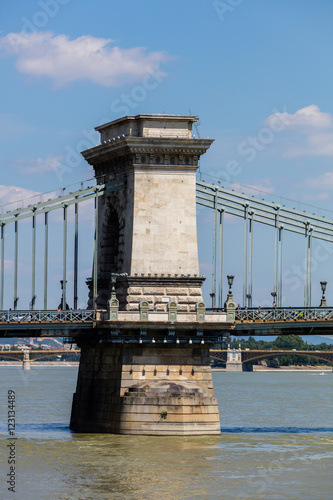 Kettenbrücke in Budapest photo