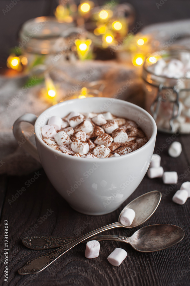 The cap of cacao with marshmallow and garland The cap of cacao with marshmallow and garland