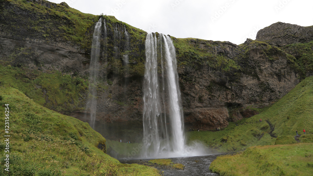 Cascada Seljalandsfoss, Islandia Cascada Seljalandsfoss, Islandia