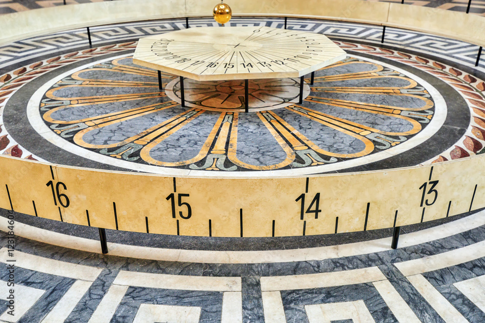 Foucault's pendulum Inside of French Mausoleum for Great People