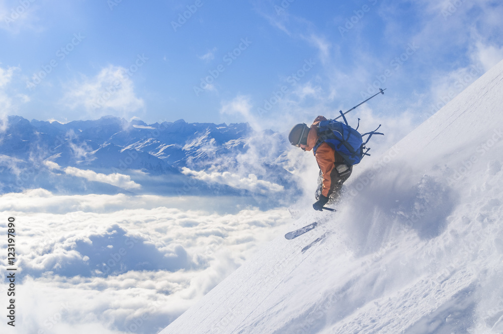 spektakulär skifahren hoch über den Wolken
