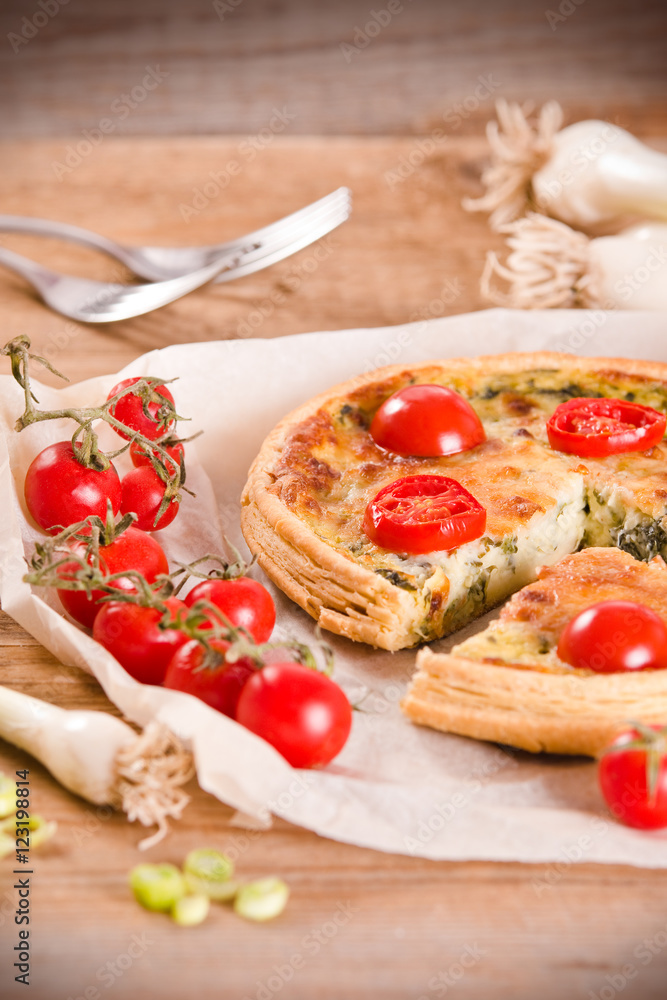 Leek and tomato quiche. 