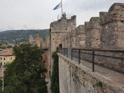 Burg, Scaligeri, Torri del Benaco photo