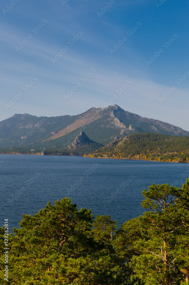 Lake amid high mountains.