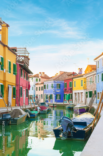 Colorful houses in Burano, Italy. © waku