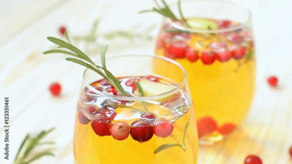 Christmas sangria with apple sider Christmas sangria with apple sider