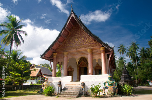 Wallpaper Mural Wat Wisunarat (Wat Visoun),Luang Prabang, Laos, The world heritage Area. Torontodigital.ca