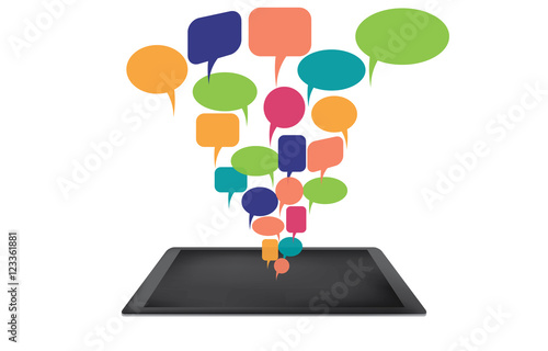 Tablet mit Sprechblasen