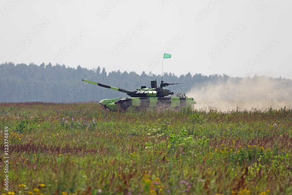 Fototapeta premium Tank