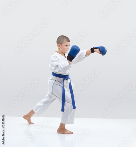 Punch arm sportsman beats in the rack karate