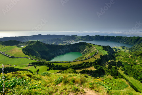 Açores ilha paradisíaca. vista panoramica para a Lagoa de Santiago e Lagoa das Sete Cidades.