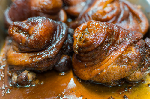 braised pig's trotters with brown soya sauce, photo