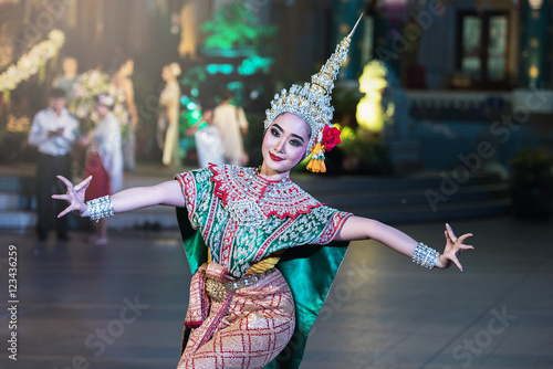Fotografie Khon is traditional dance drama art of Thai classical masked, this performance i