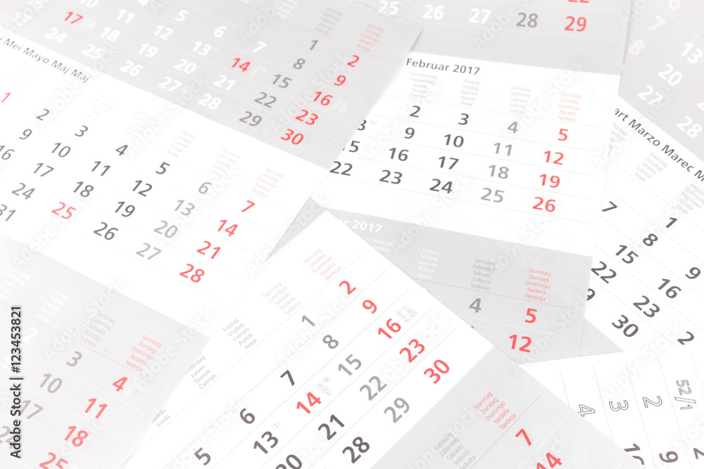 Kalenderseiten durcheinander Stock-Foto | Adobe Stock