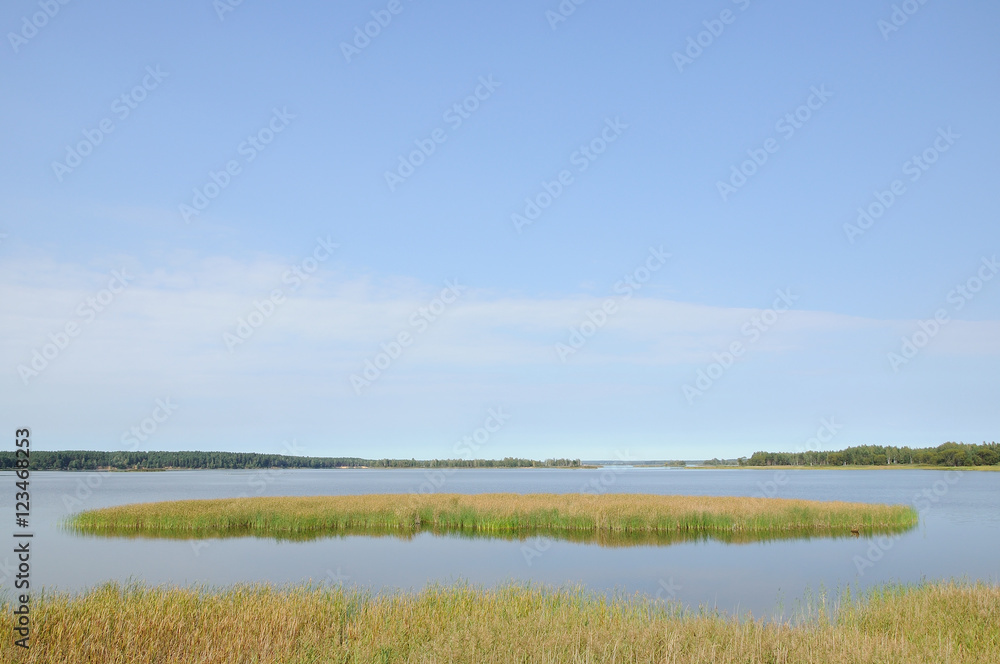 lake under the clear sky