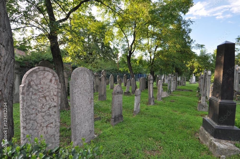 Jewish cemetery in Szentendre 