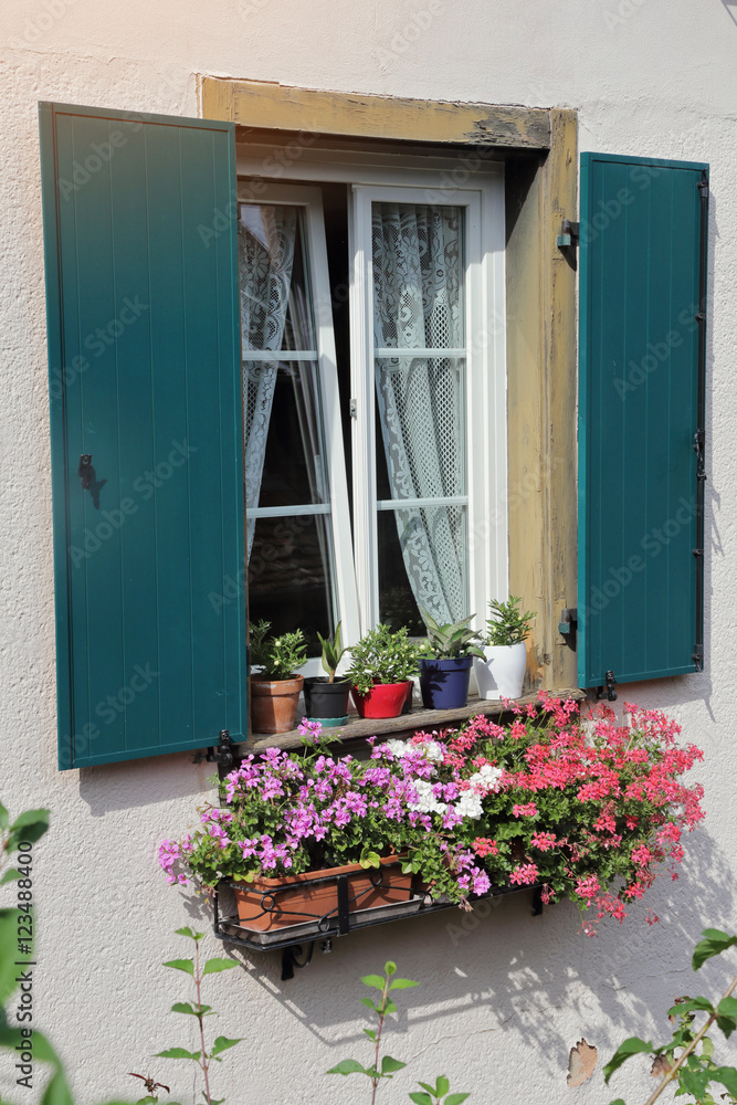 fenêtre maison alsacienne
