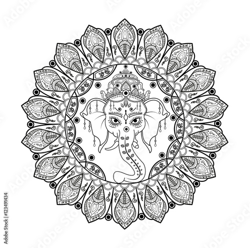 Black and white mandala vector for coloring book, mandala in bianco e nero vettoriale da colorare