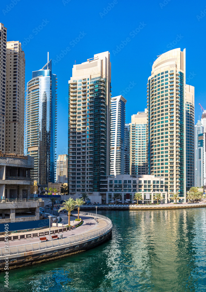 Fototapeta premium Panorama of Dubai marina
