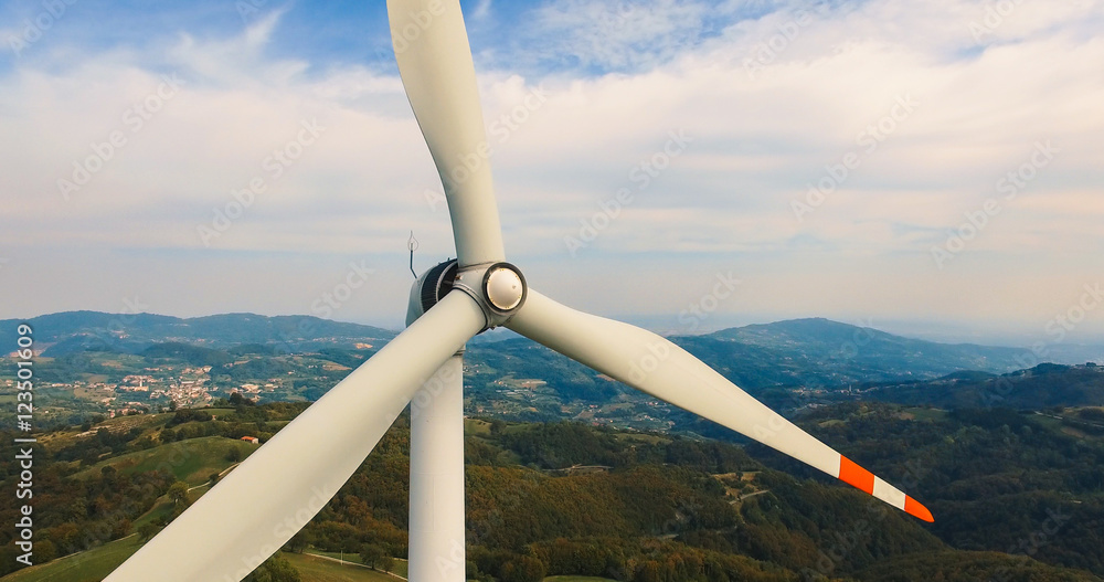 Single wind turbine.