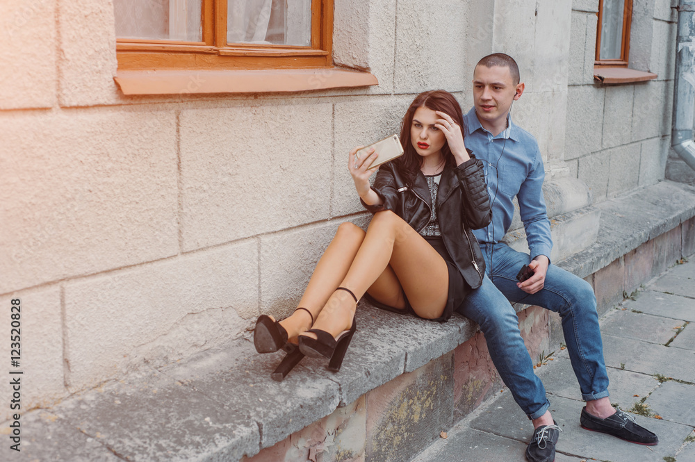 Lovers in cities Lovers in cities