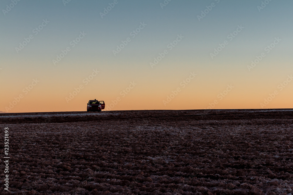 Fototapeta premium Car in the desert