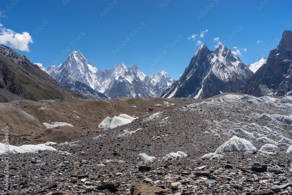 Fototapeta premium Gasherbrum massif and Mitre peak mountain, K2 trek