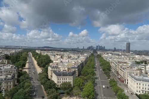 Paris vue depuis l'Arc de Triomphe © Luc DIEBOLD