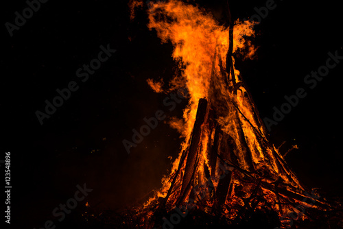 Osterfeuer in Hamburg-Blankenese