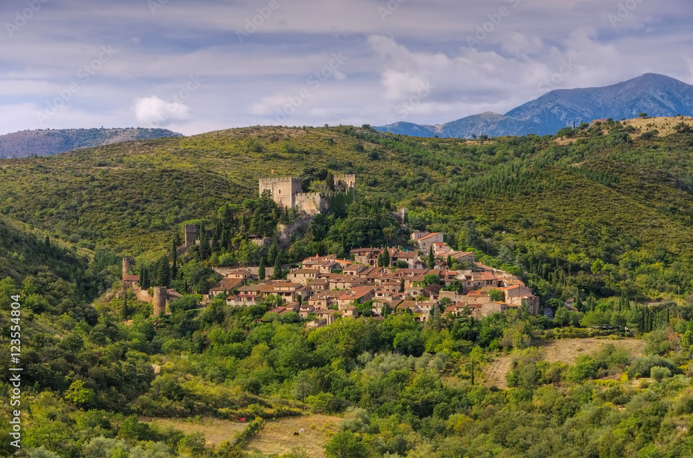 Obraz premium Castelnou - old village Castelnou in France