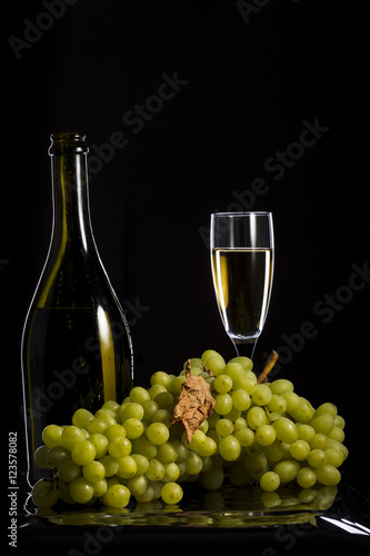 Bunch of green grapes