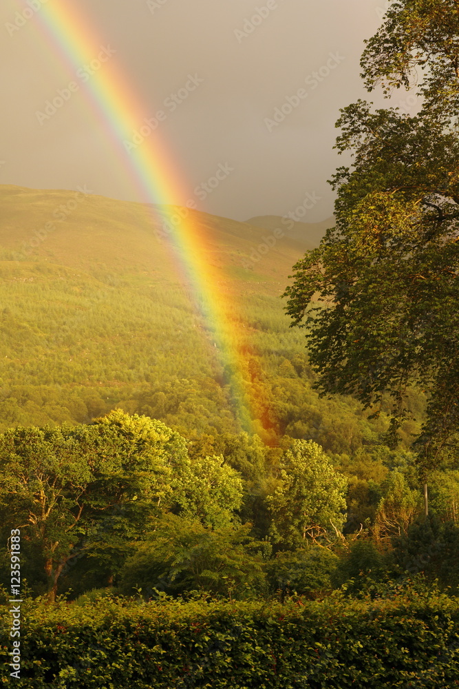 Regenbogen in den Highlands Ballachulish Schottland