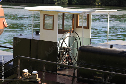 Conflans Sainte Honorine - Les Quais de Seine photo