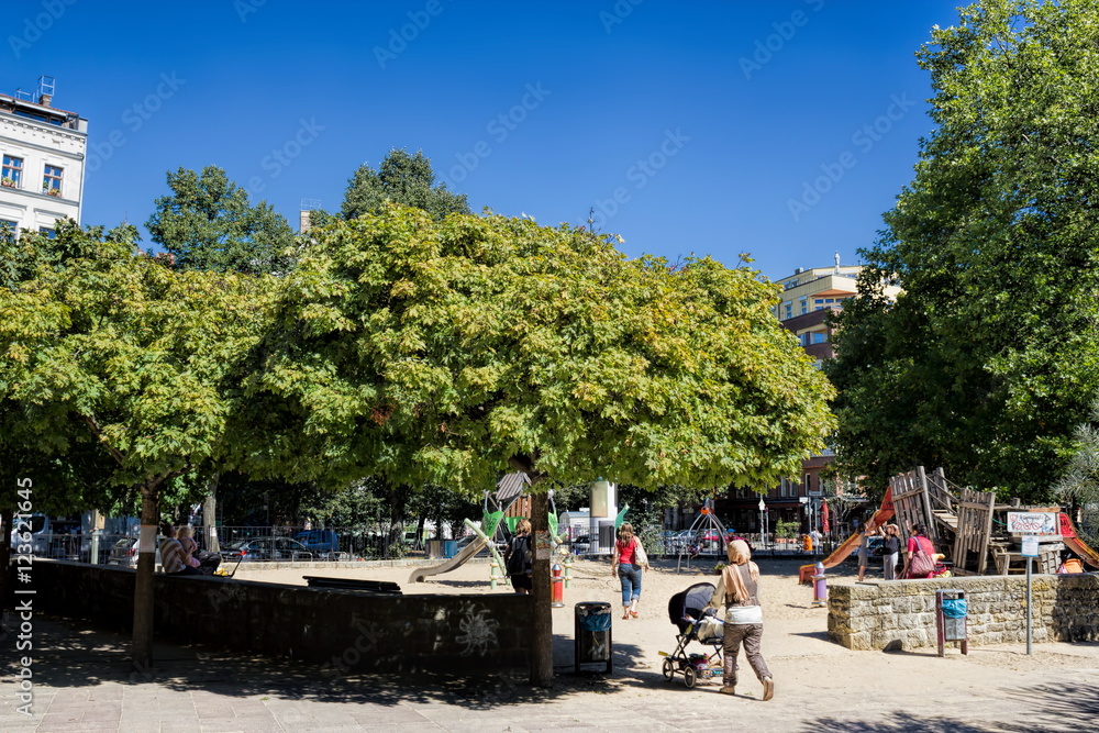 Fototapeta premium Berlin, Kollwitzplatz