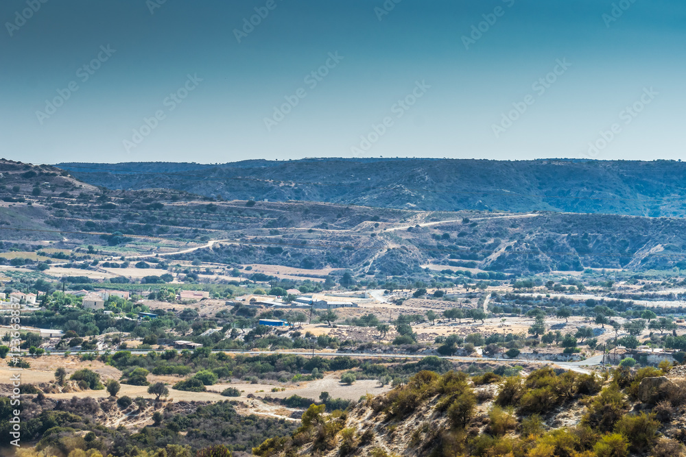 Вид на горную гряду , Кипр.